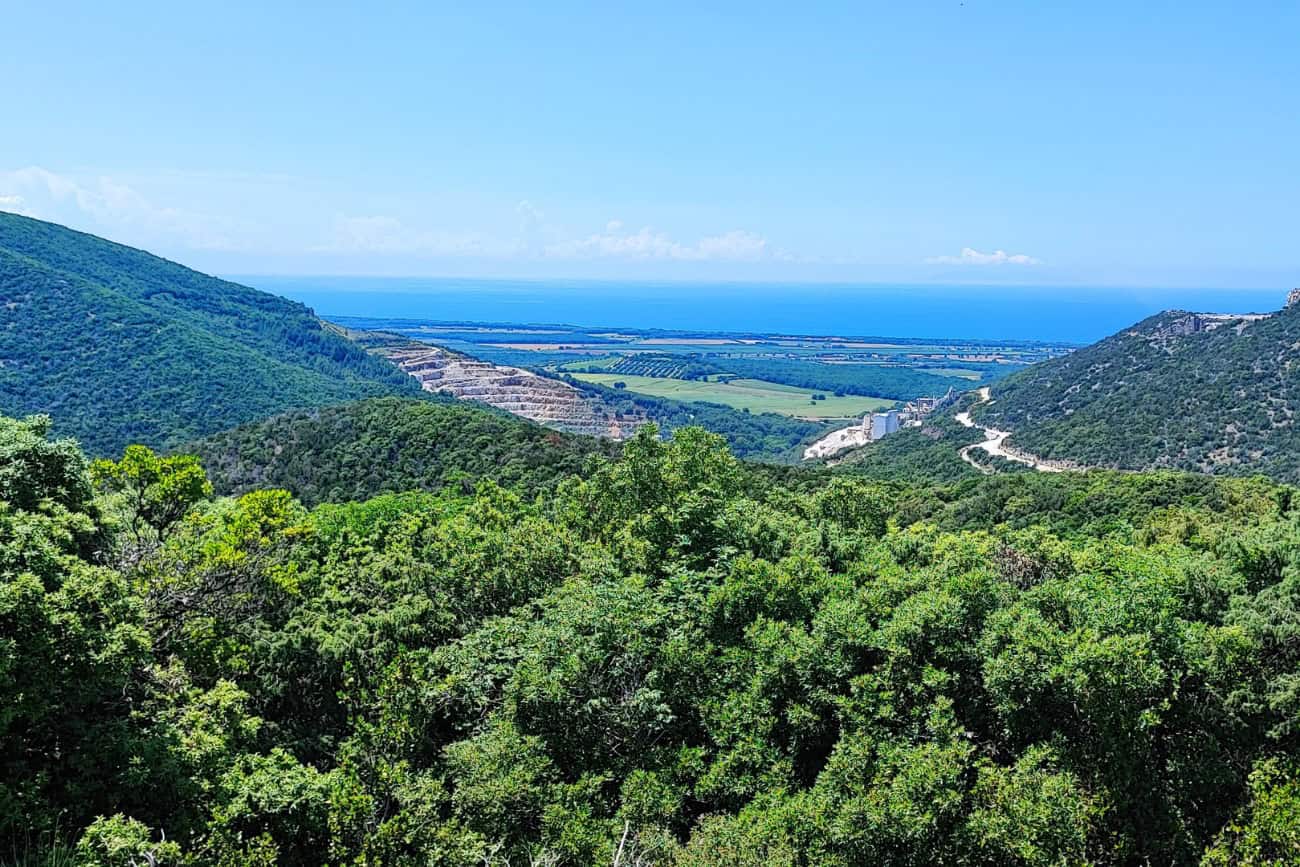 Spettacolare vista panoramica sulla Val di Cornia durante il tour in e-bike da Campiglia Marittima a Suvereto